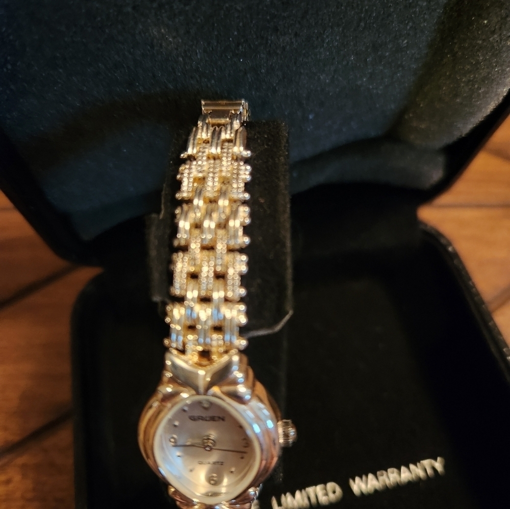 Vintage Gruen Sterling Silver Watch - Picture 3 of 5